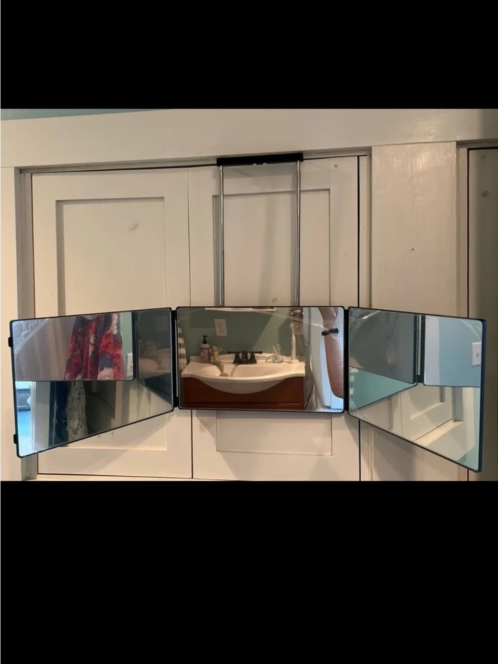 LIPFIS Barbershop The360Mirror Wall Mirror with Extendable Mount